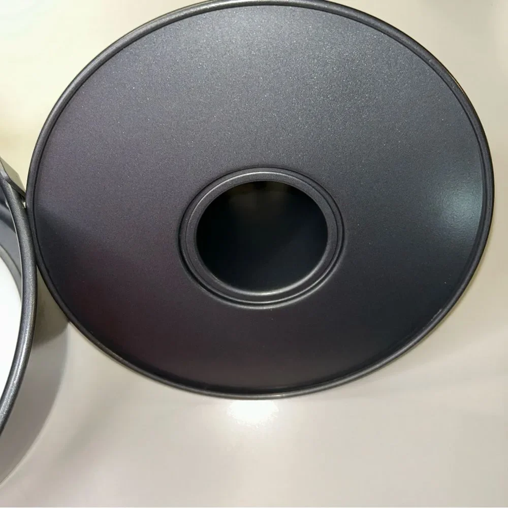 Non-Stick Bundt Cake Pan